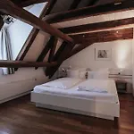 Design & Restaurant Loewen 4*