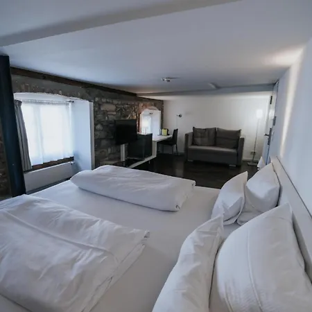 Szálloda Design & Restaurant Loewen 4*