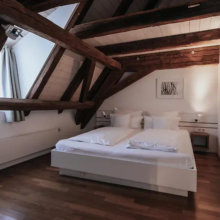 Design & Restaurant Loewen 4*