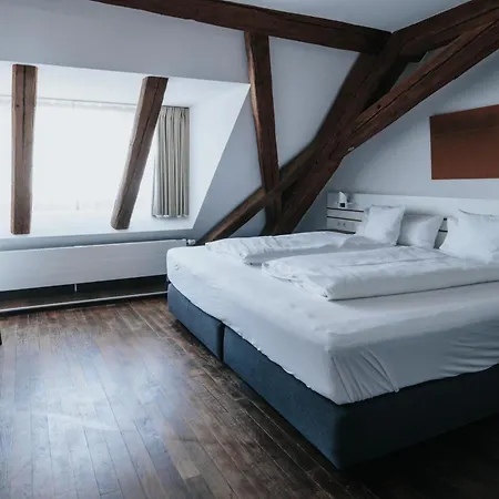 Design & Restaurant Loewen Szálloda 4*