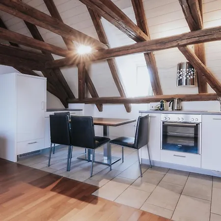 מלון Design & Restaurant Loewen אולם