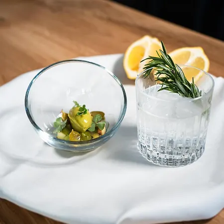 Design & Restaurant Loewen Готель