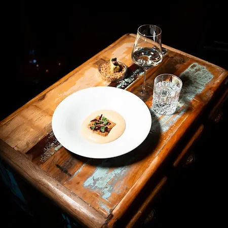 Готель Design & Restaurant Loewen 4*