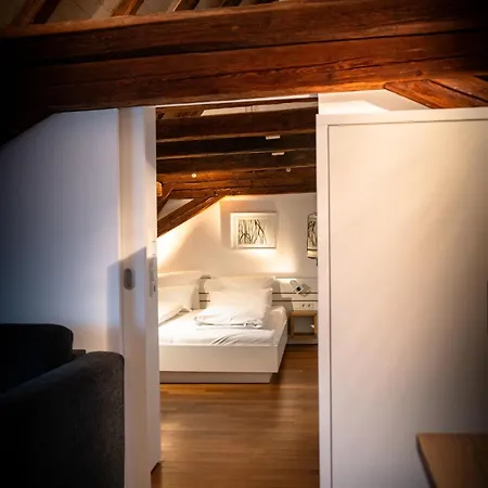 Готель Design & Restaurant Loewen