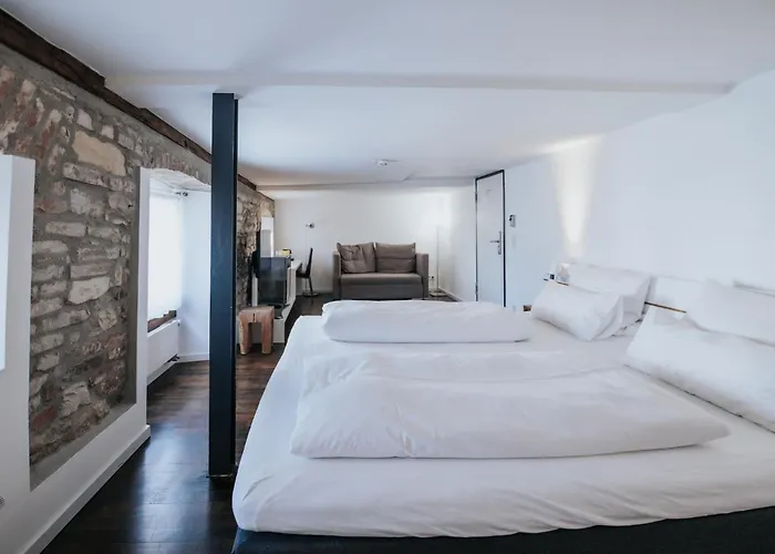 מלון Design & Restaurant Loewen