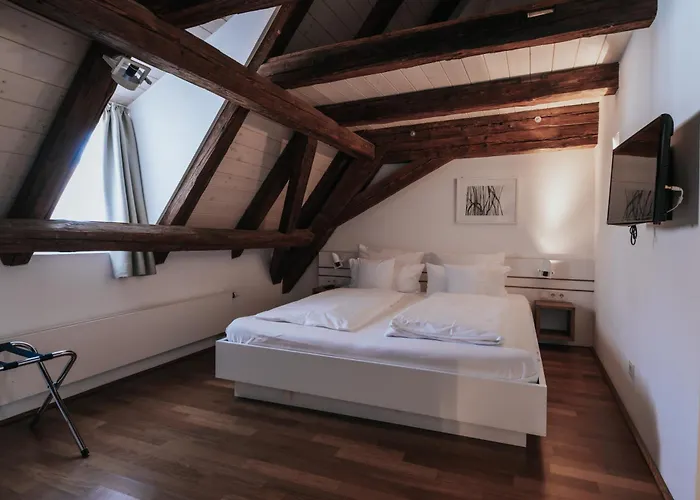 Design & Restaurant Loewen 4*