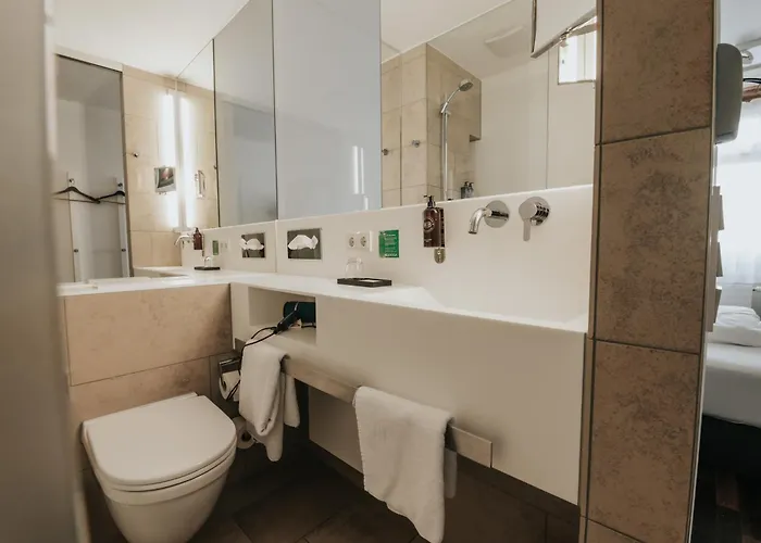 מלון Design & Restaurant Loewen