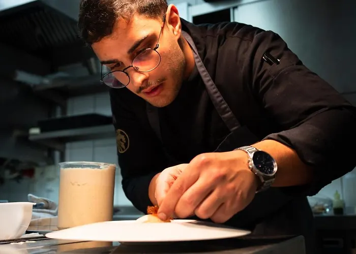 מלון Design & Restaurant Loewen 4*