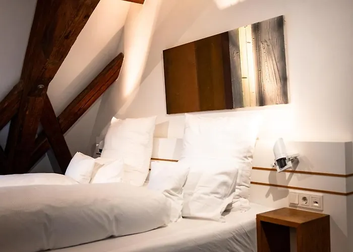 Design & Restaurant Loewen 4*