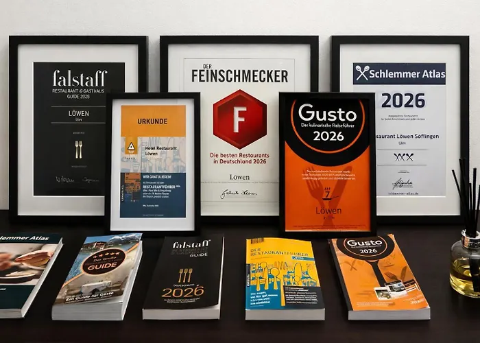 Design & Restaurant Loewen 4* אולם